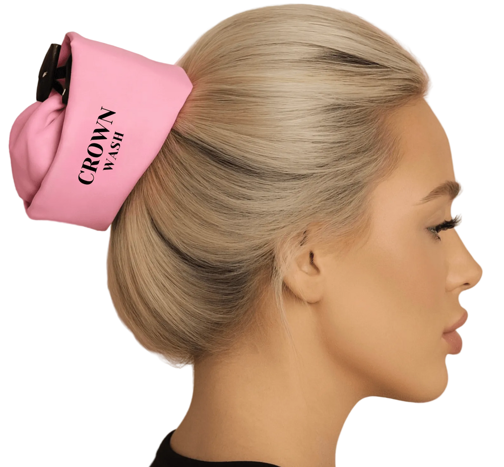 Crown Wash Pony Cap displayed on a model's hair, ideal for partial hair washing while preserving styled lengths.