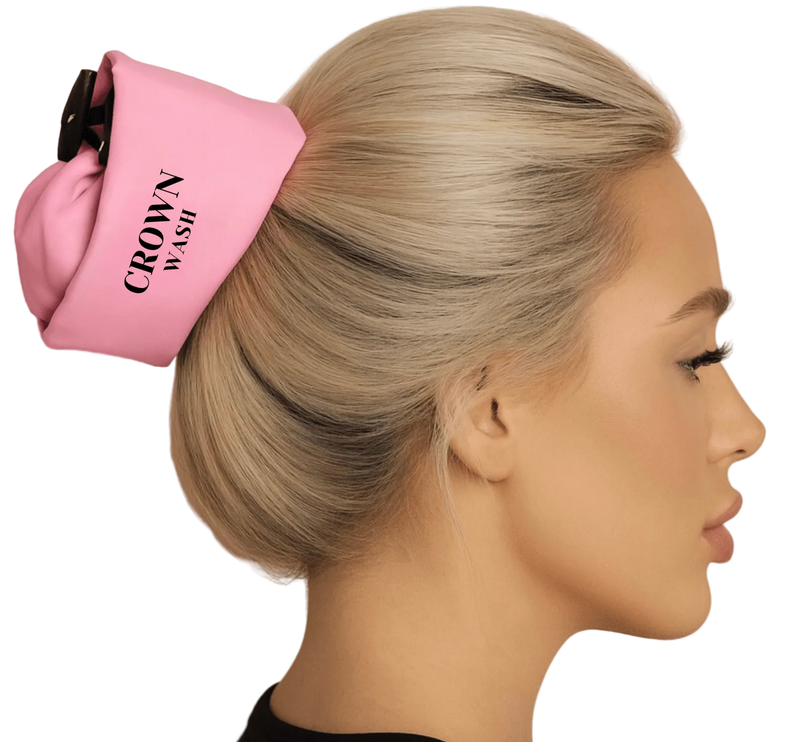 Crown Wash Pony Cap displayed on a model's hair, ideal for partial hair washing while preserving styled lengths.